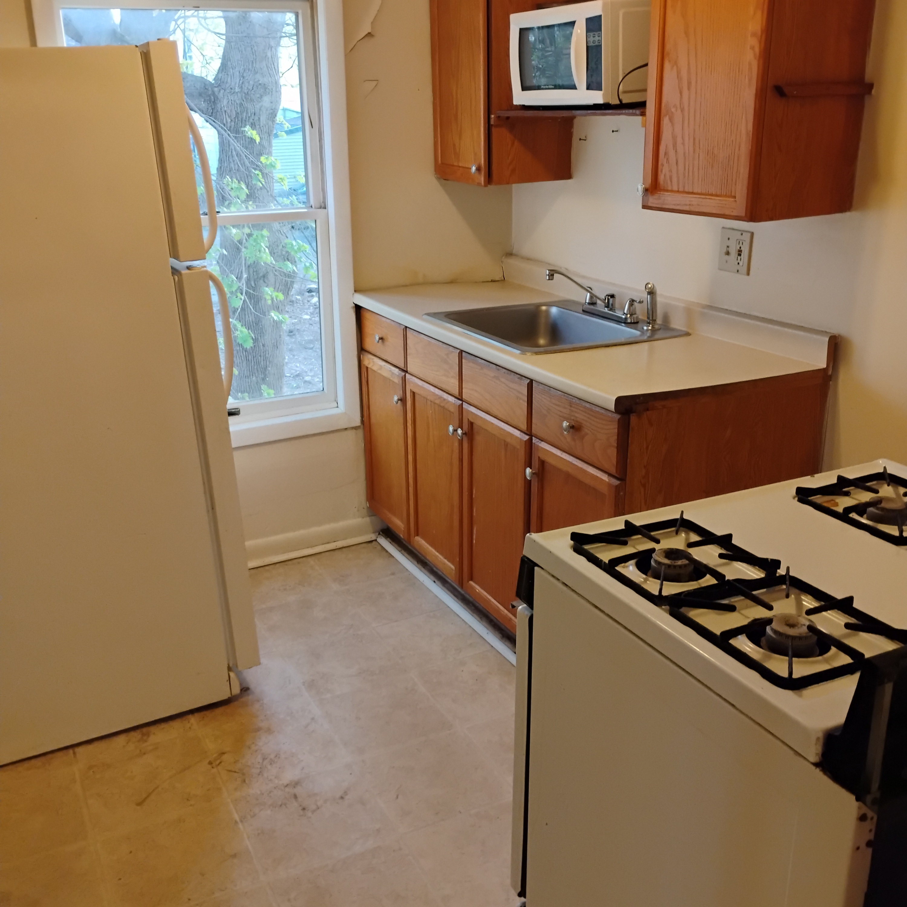 452A Hudson Avenue - 2